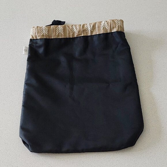 Ame & LuLu Drawstring Travel Shoe Bag - Picture 10 of 15